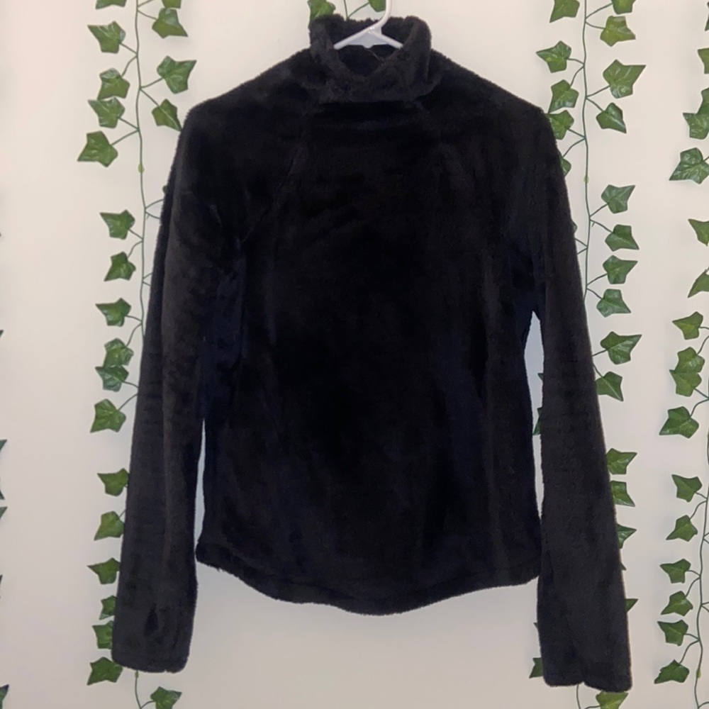 JoyLab black fuzzy long sleeve size small